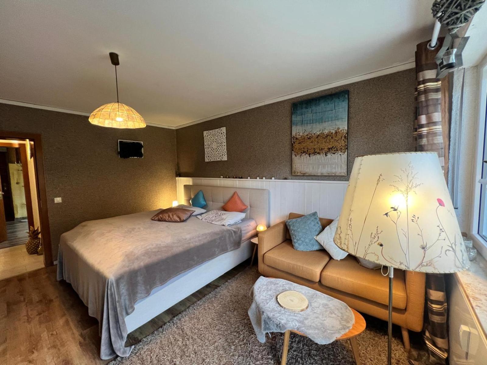 Marburg Apartment Pfiffige Luisa In Ruhiger Waldrandlage Mit Balkon Und Wintergarten Dış mekan fotoğraf